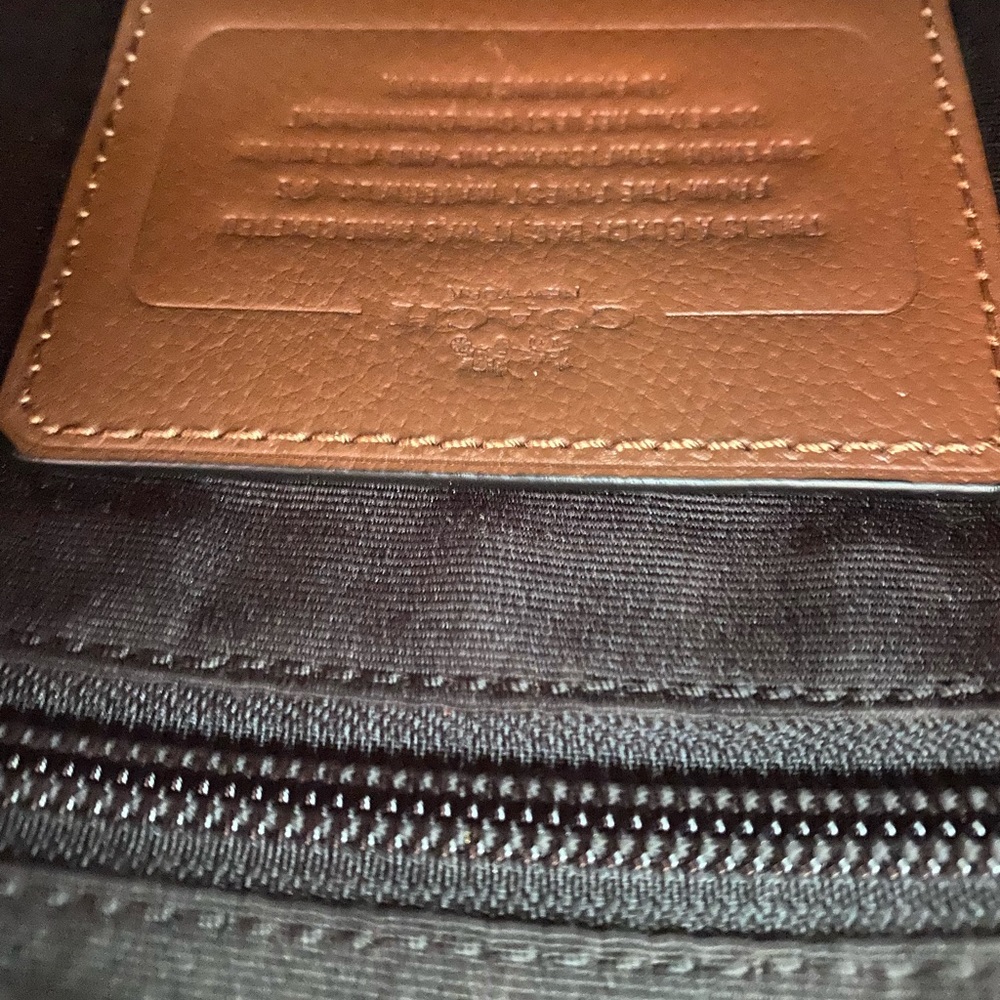 Coach - Picture 6 of 6